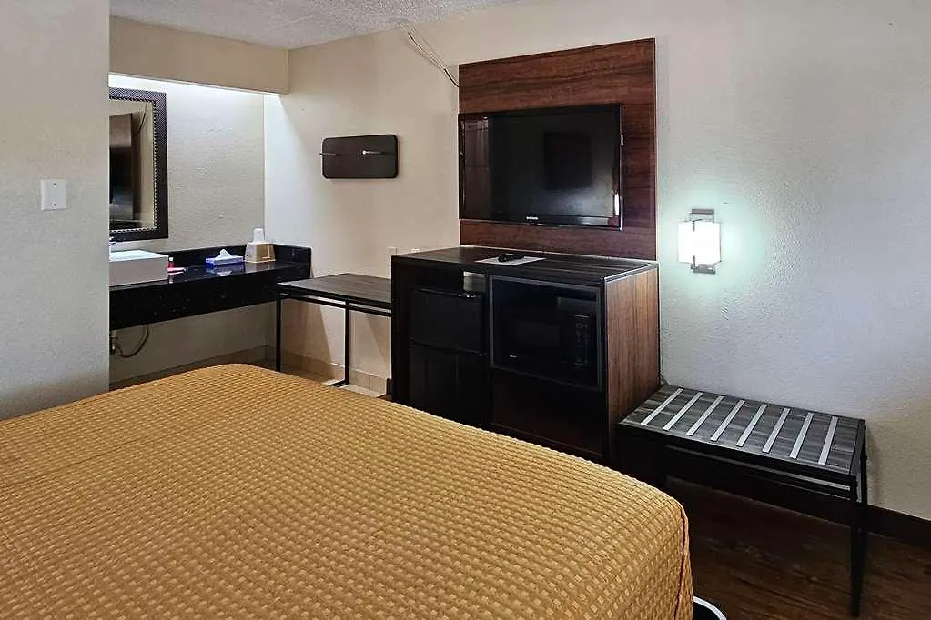 Econo Lodge Charlotte Airport