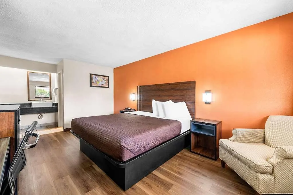Econo Lodge Charlotte Airport 0*,