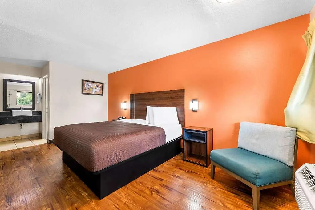Econo Lodge Charlotte Airport