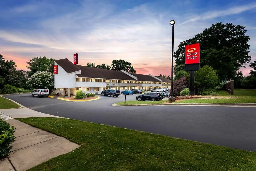 Econo Lodge Charlotte Airport Hotel